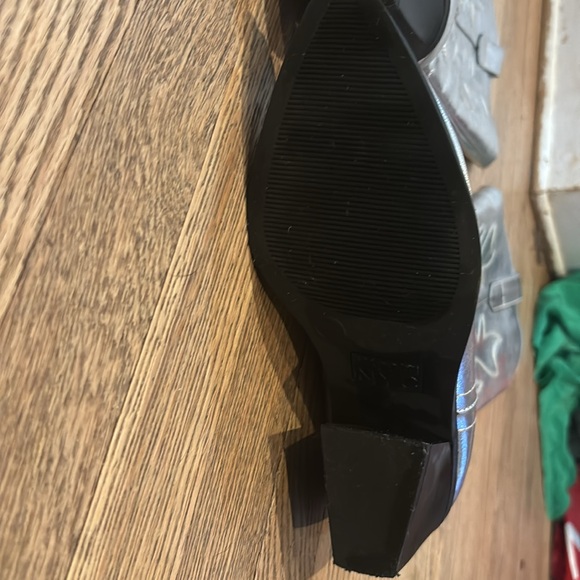 Steve Madden size 7 silver cowboy boots - Picture 3 of 9